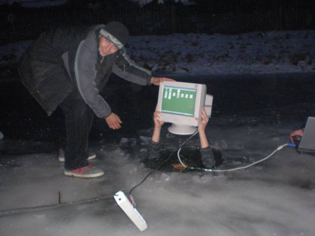people playing Solitaire while doing som ice diving